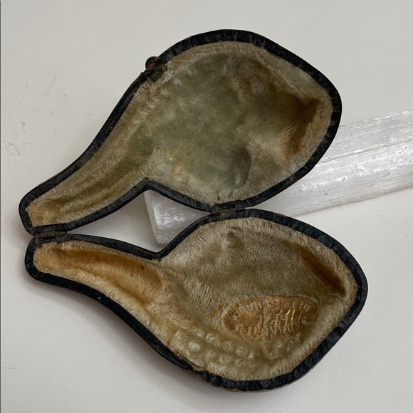 Antique Meerschaum Tobacco Pipe Carved Creature Design in Original Case - Picture 2 of 13